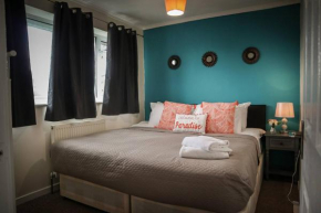 Sittingbourne Road - Luxurious Stunning Maidstone Home - Garden - Parking